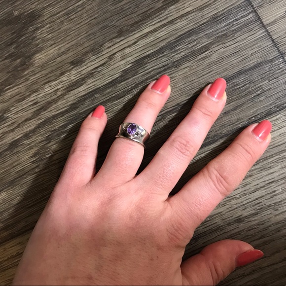 Sterling silver ring - Picture 2 of 3